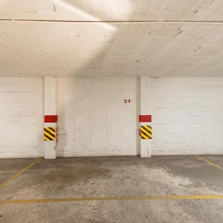 In The Historic Center Of Malaga, Very Close To The Beach And The Ave Train Station, With Private Parking Экстерьер фото