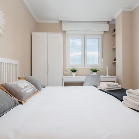 In The Historic Center Of Malaga, Very Close To The Beach And The Ave Train Station, With Private Parking Экстерьер фото