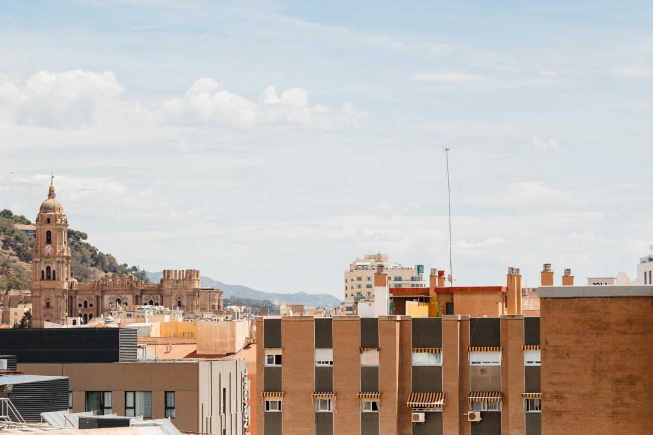 In The Historic Center Of Malaga, Very Close To The Beach And The Ave Train Station, With Private Parking Экстерьер фото