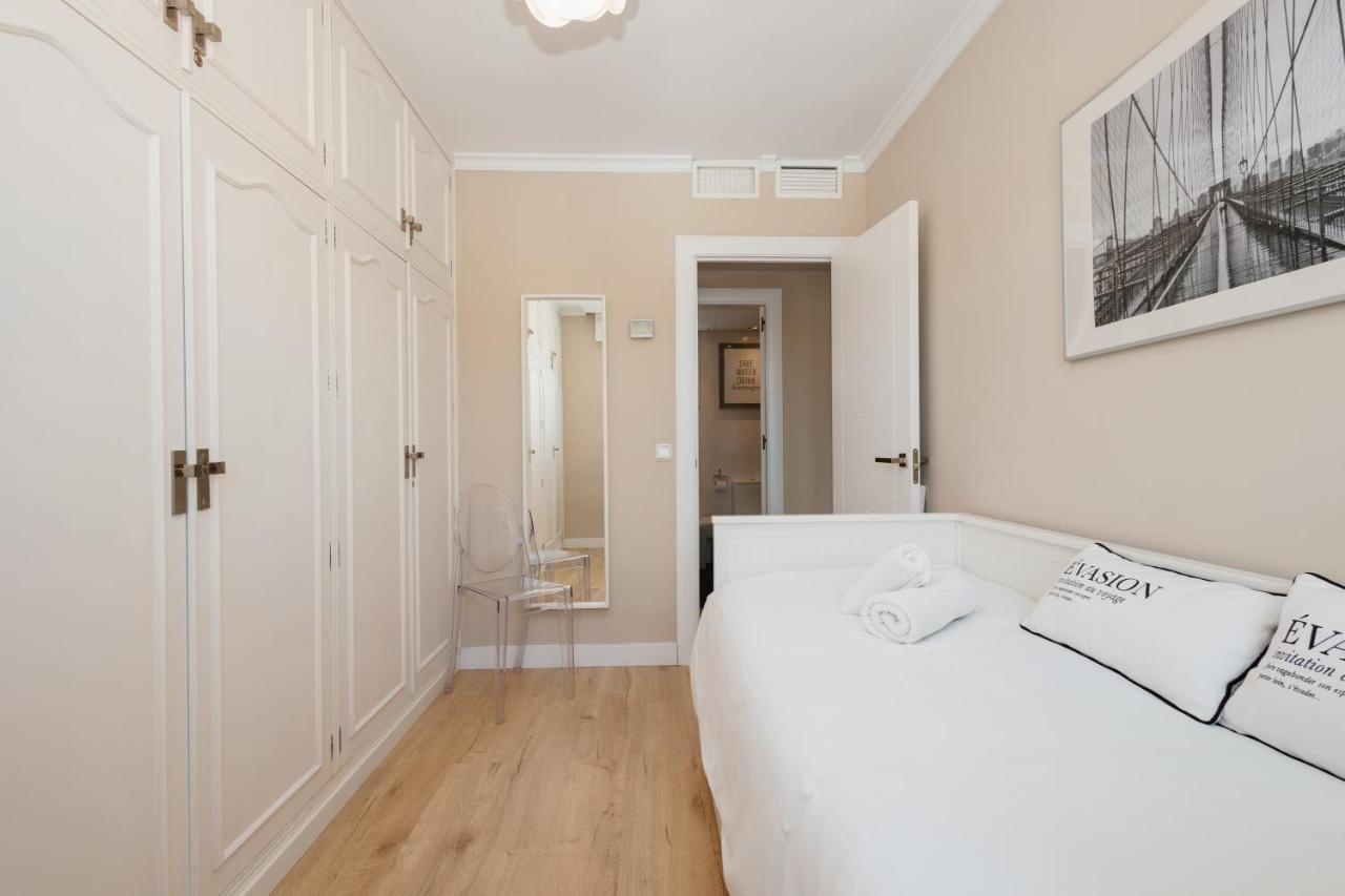 In The Historic Center Of Malaga, Very Close To The Beach And The Ave Train Station, With Private Parking Экстерьер фото