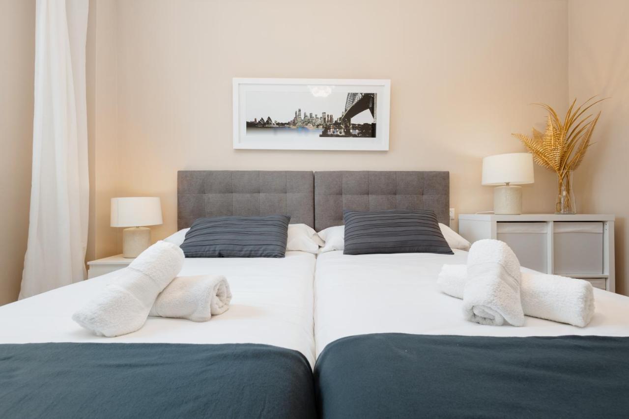 In The Historic Center Of Malaga, Very Close To The Beach And The Ave Train Station, With Private Parking Экстерьер фото