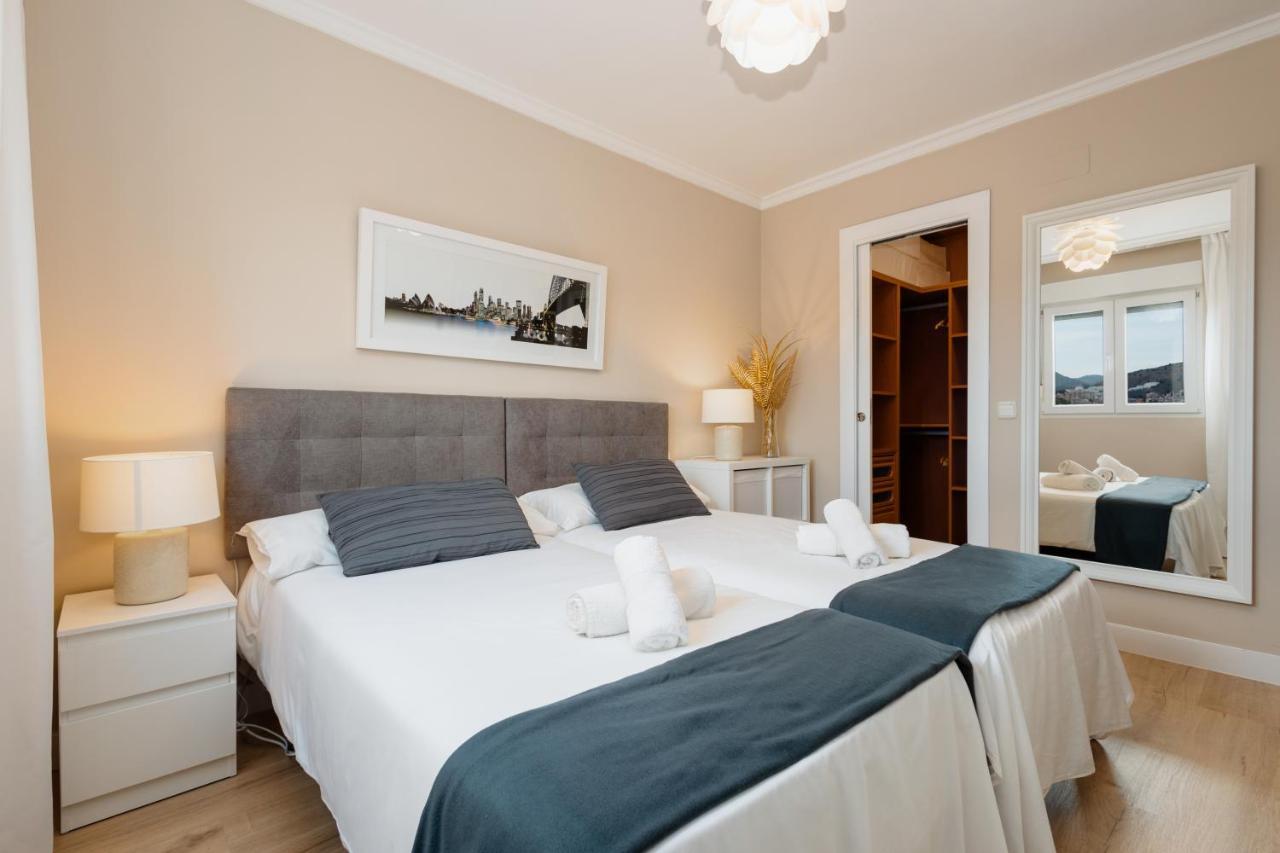 In The Historic Center Of Malaga, Very Close To The Beach And The Ave Train Station, With Private Parking Экстерьер фото