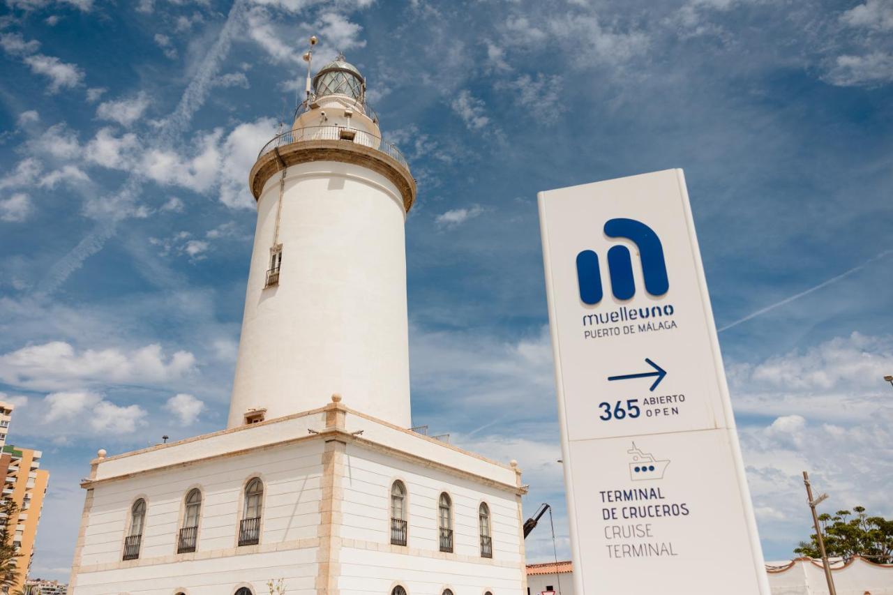 In The Historic Center Of Malaga, Very Close To The Beach And The Ave Train Station, With Private Parking Экстерьер фото